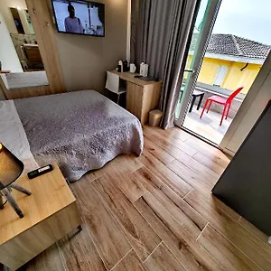 https://delizia-rooms-apartments-residenze-del-cuore.hotelinveneto.com