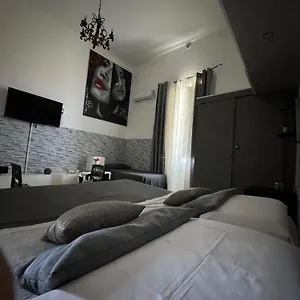 https://camelot-bb-palermo.palermohotels.org
